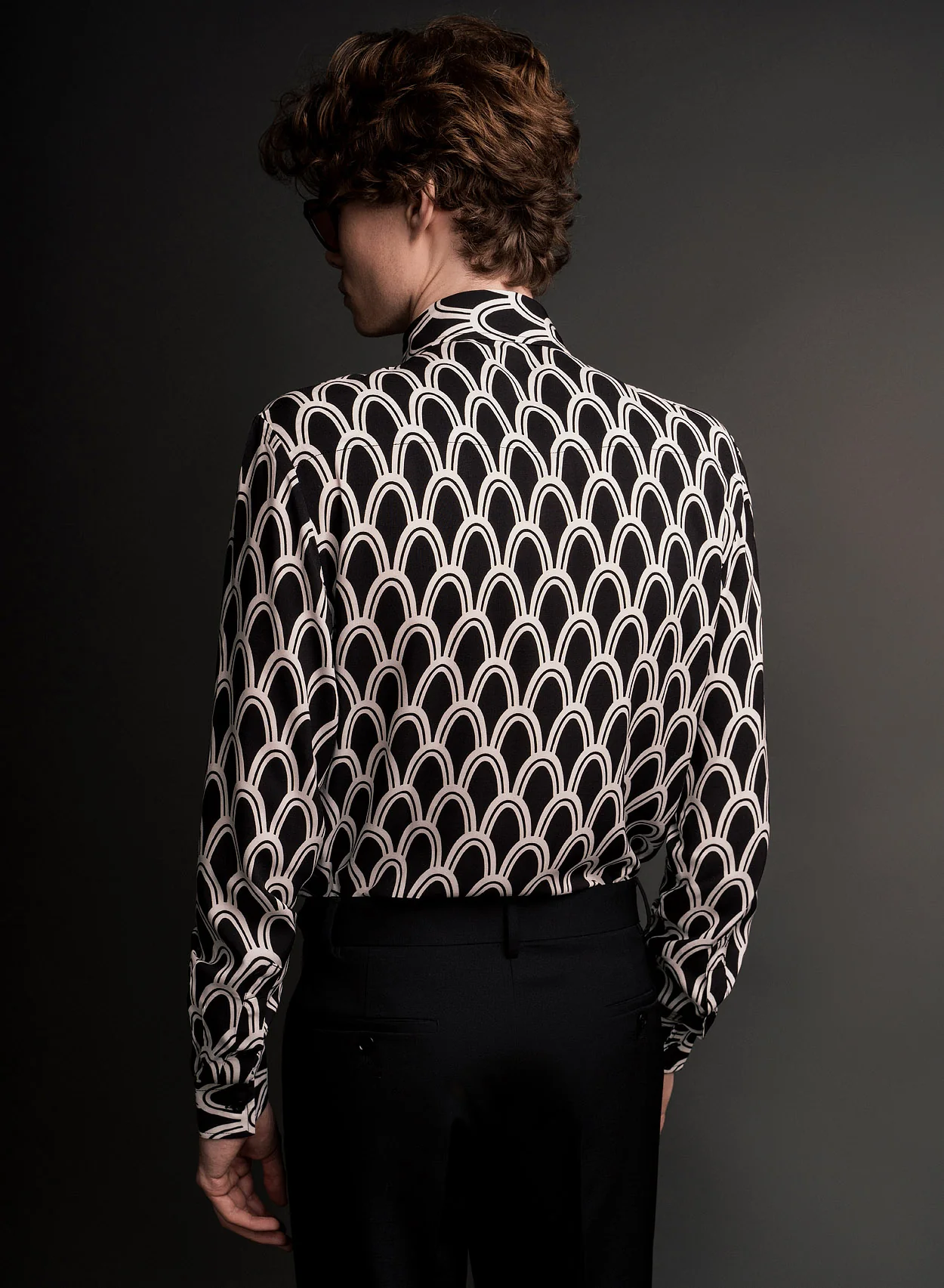 Black Art Deco Arch Geometric Viscose Shirt - Image 5
