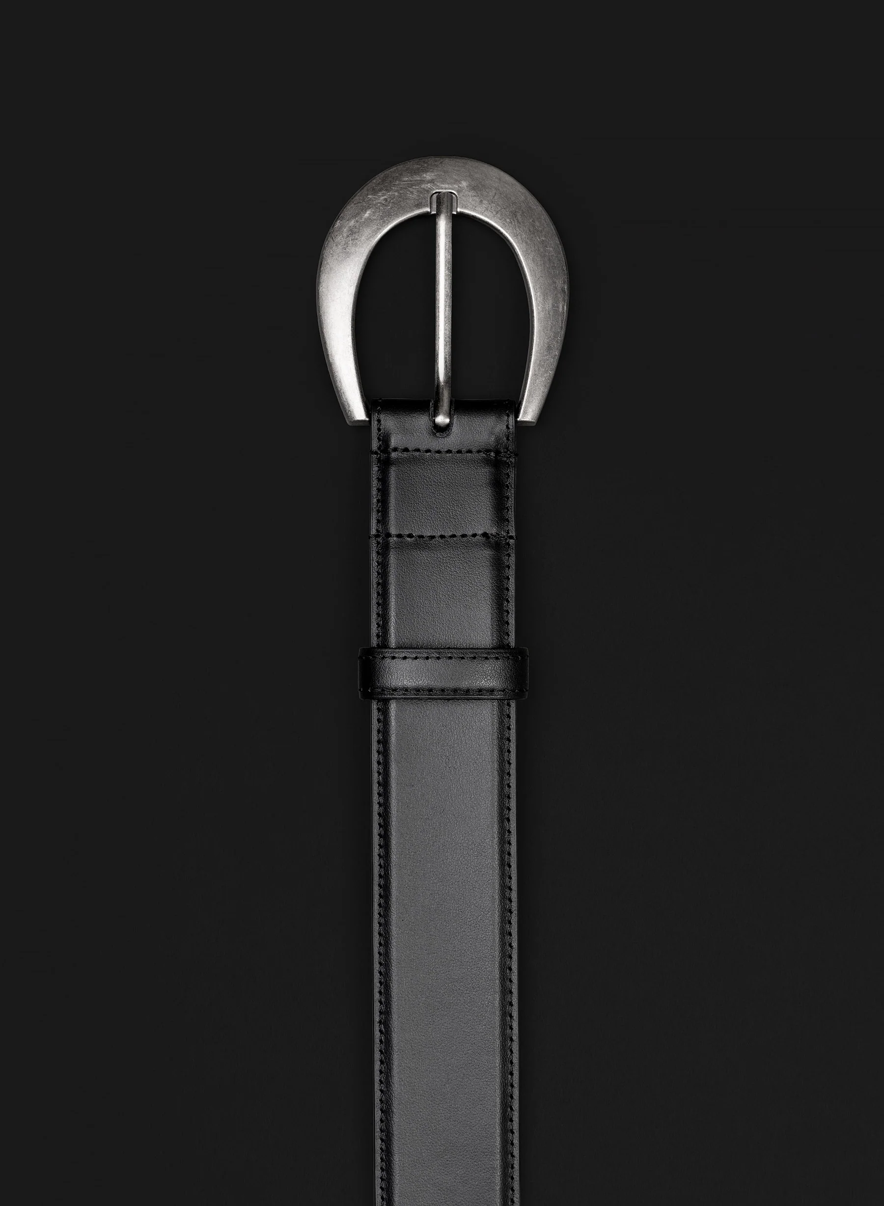 Black Crescent Silver Buckle Leather Belt - Image 3