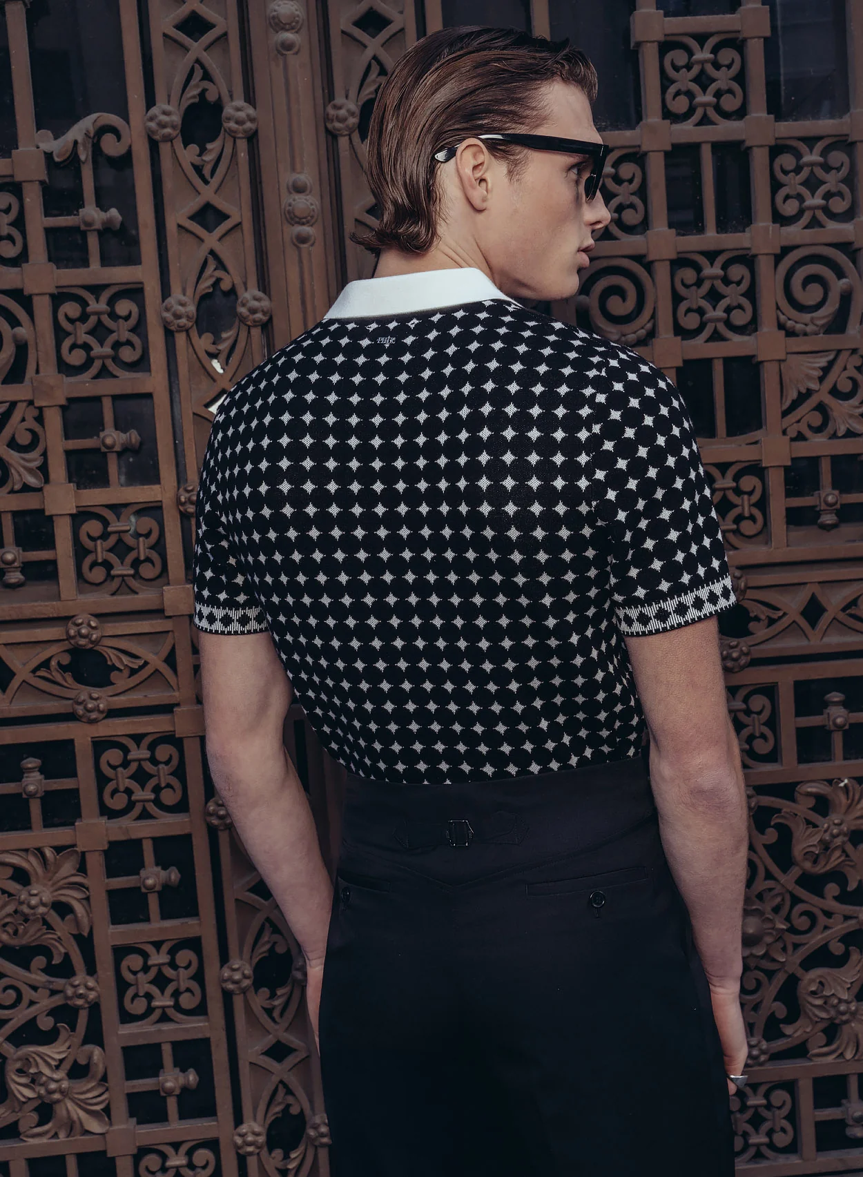 Black Pleated No Waistband Flare Trouser - Image 5