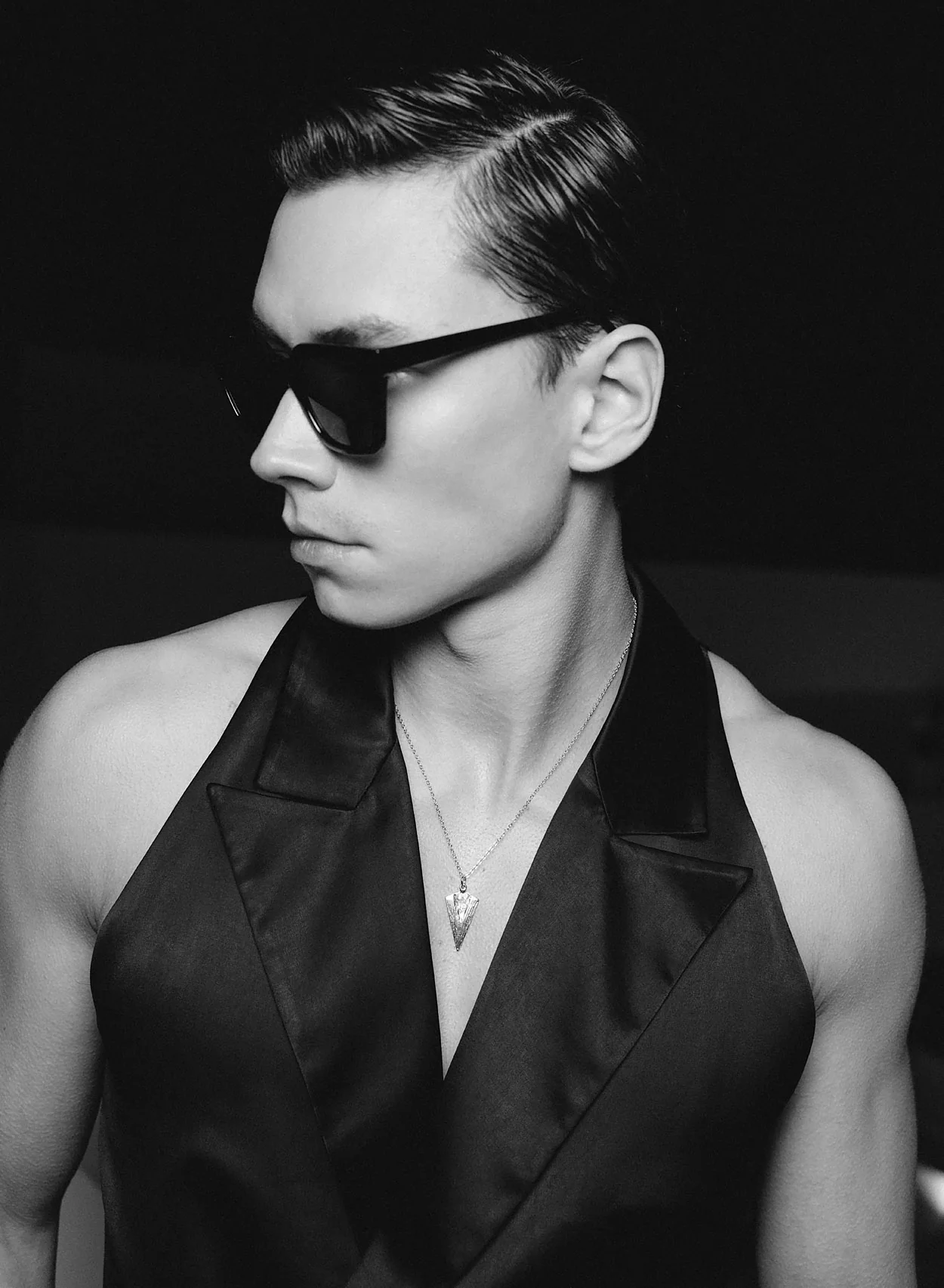 Black Satin Double Breasted Sleeveless Shirt - Image 2