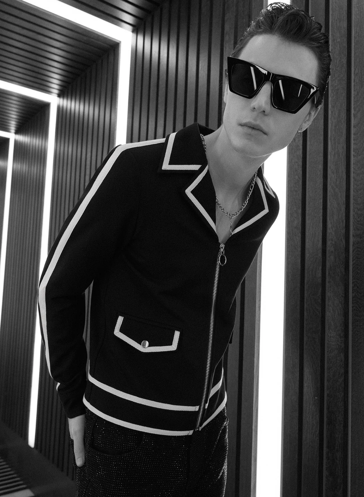 Black 70's Striped Trim Cropped Jacket - Image 7