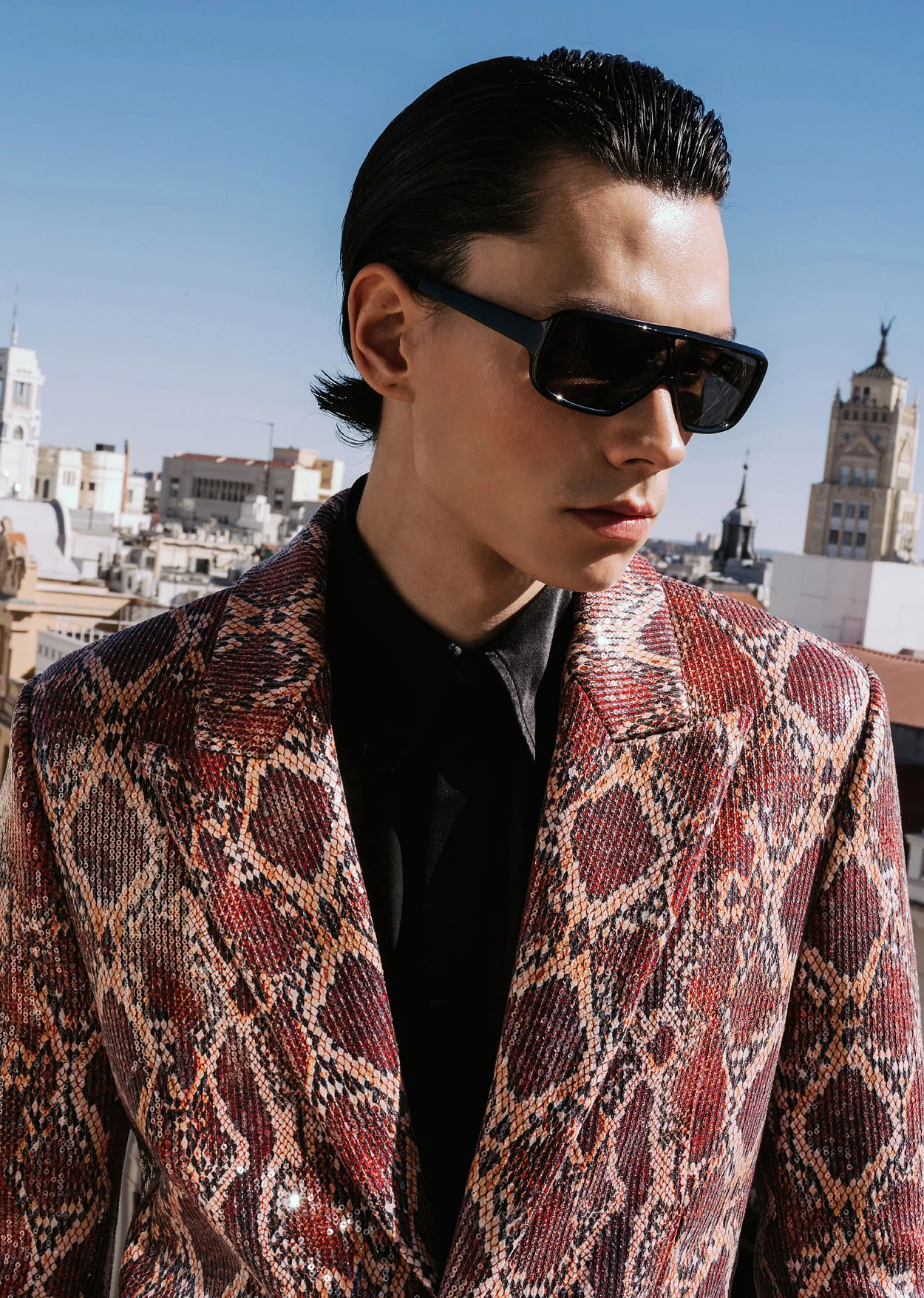 Red Snake Effect Sequin Blazer - Image 4