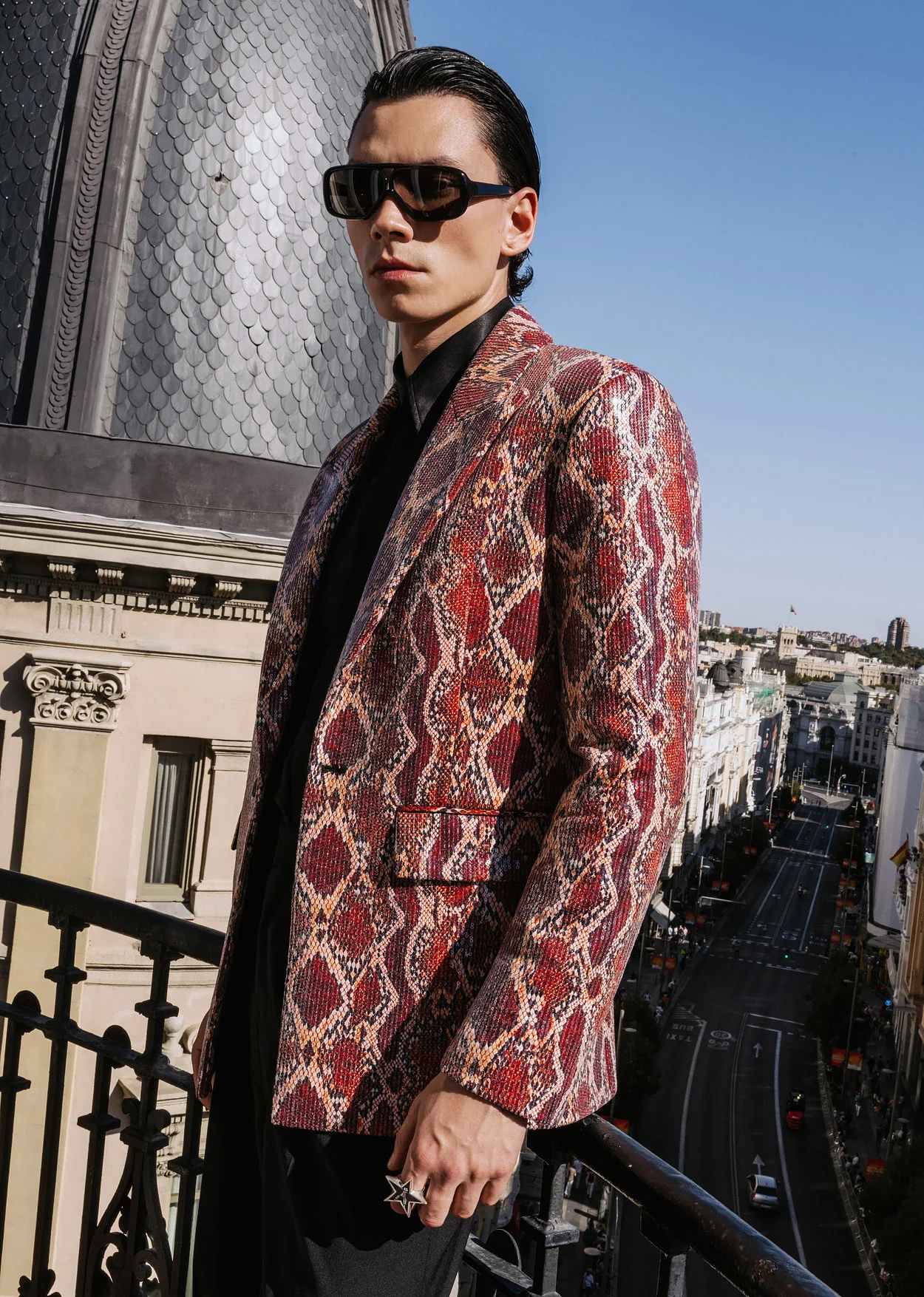 Red Snake Effect Sequin Blazer - Image 5