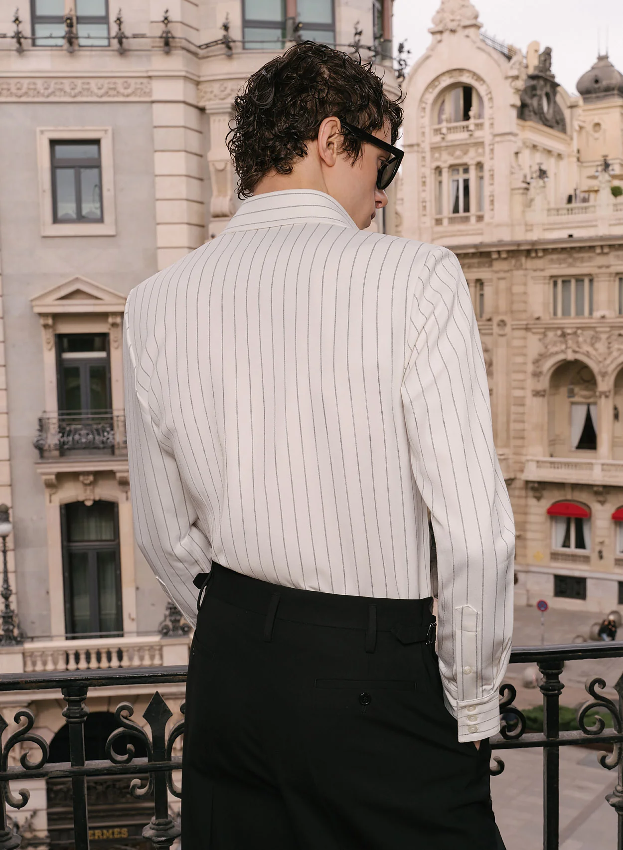 White Pinstripe Dagger Collar Shirt - Image 7