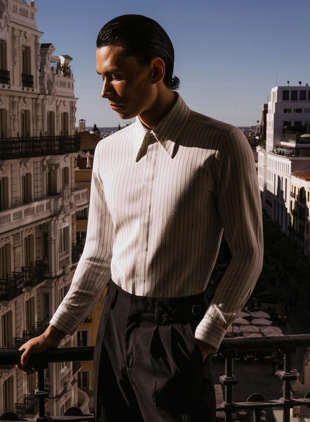 White Pinstripe Point Collar Shirt - Image 4